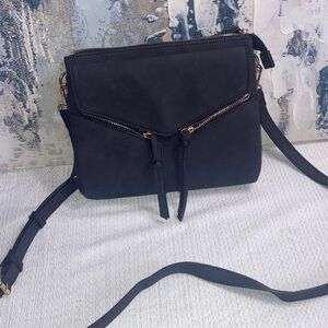 Genuine Free People Laurie Vegan  Black Crossbody Bag Multi Front Zipper Pockets
